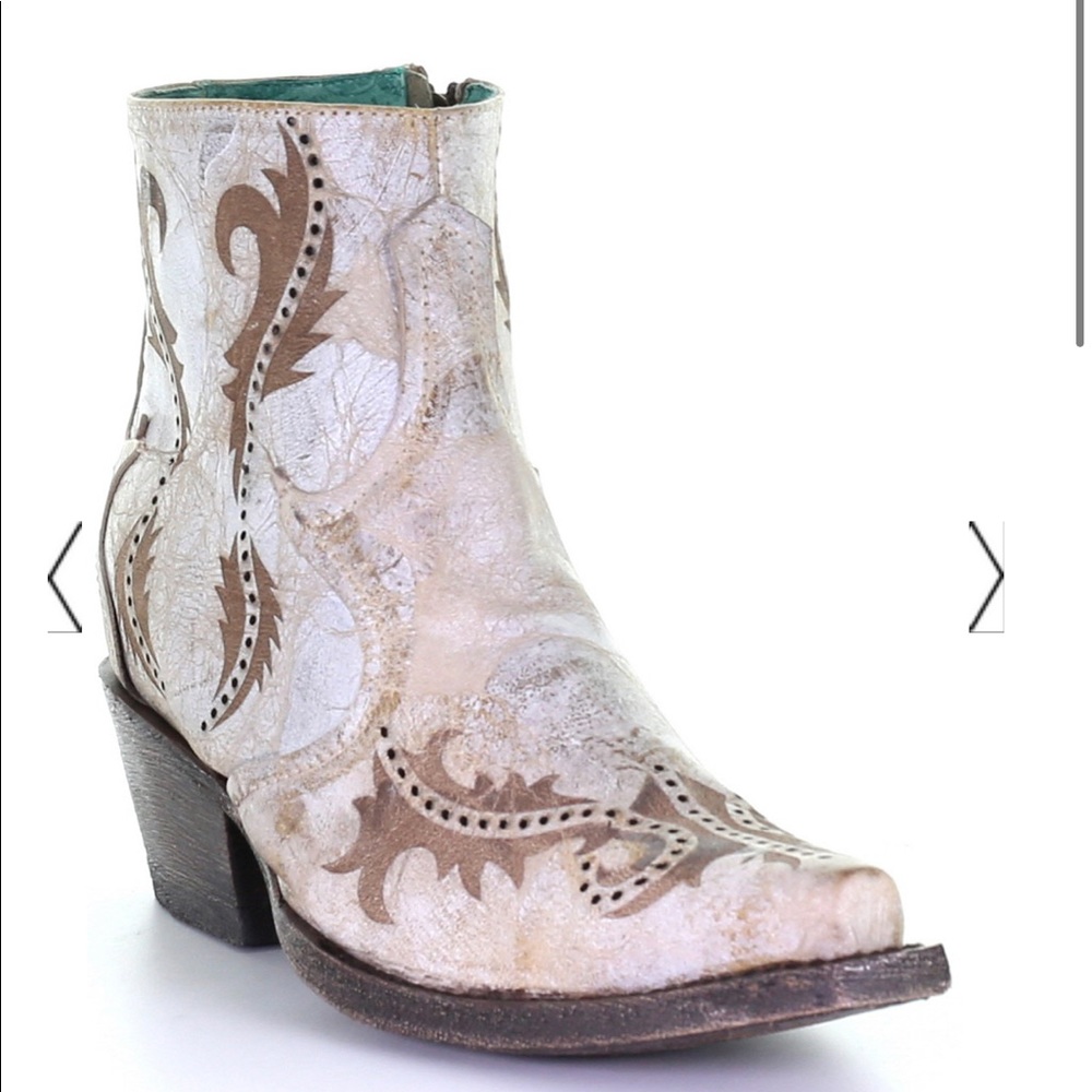 Corral Lazer Cut Ankle Bootie